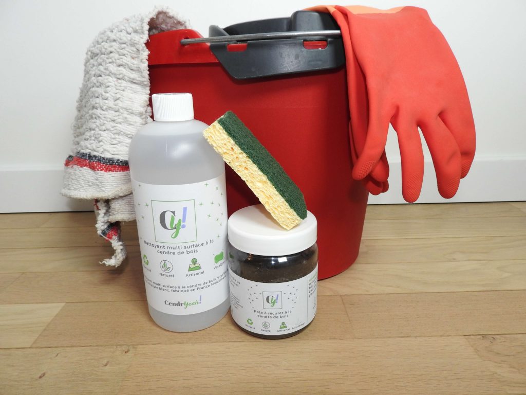 Produit multisurface et pate à récurer à la cendre de bois de la marque cendryeah